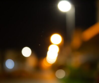 Oświetlenie w fotografii - rola lampy błyskowej w kadrze