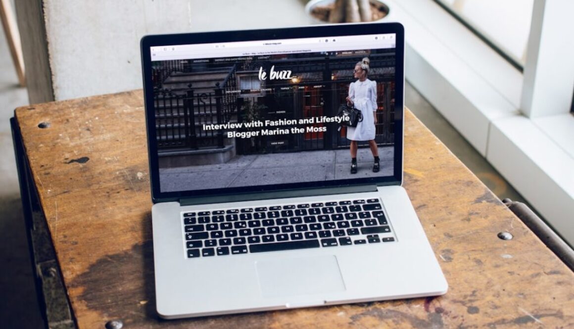 Sposoby na stworzenie portfolio fotografa mody — prezentacja najlepszych prac