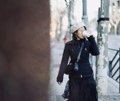 Sesja modowa w plenerze - jak ją zorganizować i o czym pamiętać